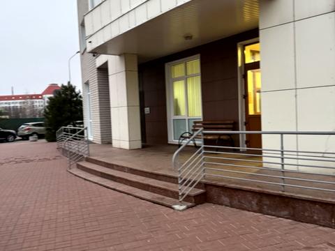 квартира по адресу Героев Полка "Азов ул. (Малиновского маршала), 8