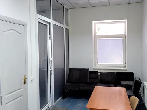 комерційна за адресою Юрія Вороного вул., 45б