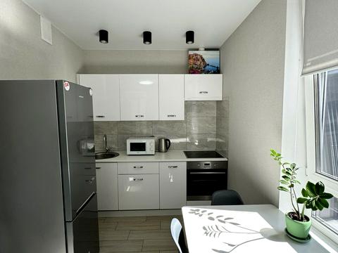 квартира за адресою Салютна вул., 2