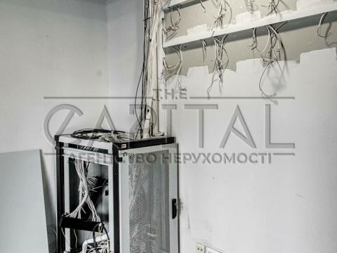 комерційна за адресою Велика Васильківська вул. (Червоноармійська), 5