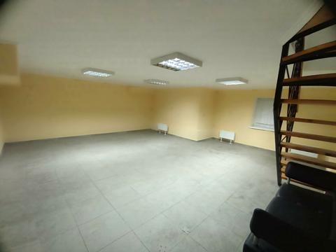 комерційна за адресою Генерала Миколи Юнаківа вул., 9
