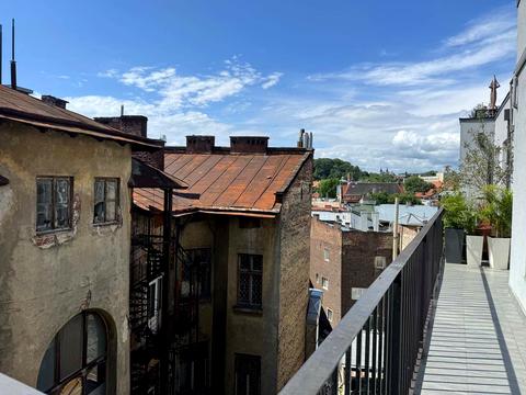 коммерческая по адресу Руданского ул., 1