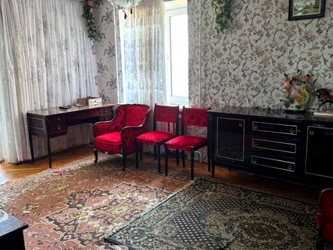 квартира за адресою Небесної Сотні просп. (Маршала Жукова), 10-Д