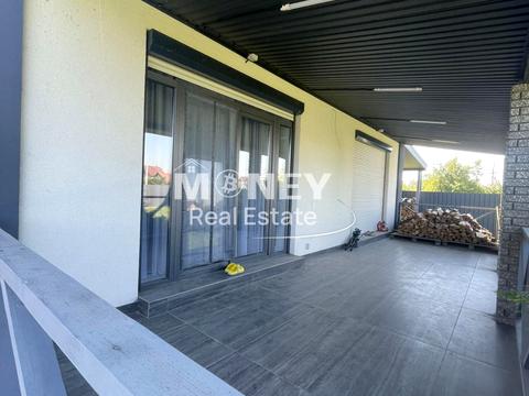 будинок за адресою Нові Петрівці