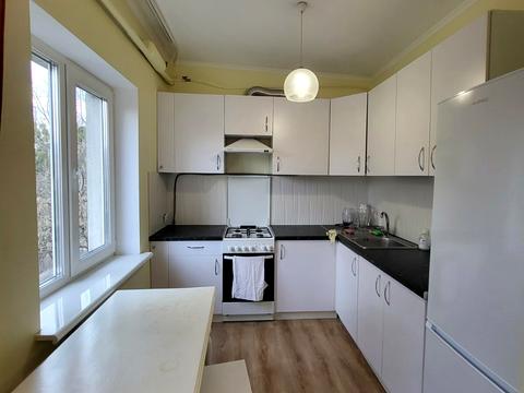 квартира за адресою Мирона Тарнавського вул. (Кутузова), 104