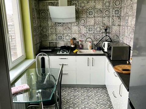 квартира за адресою Нескорених вул. (Героїв Праці), 12