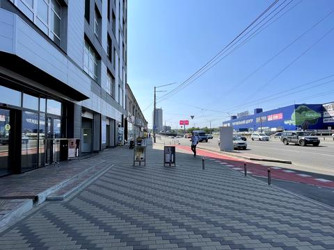 комерційна за адресою Степана Бандери просп. (Московський), 8