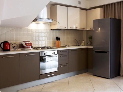 будинок за адресою Посмітного