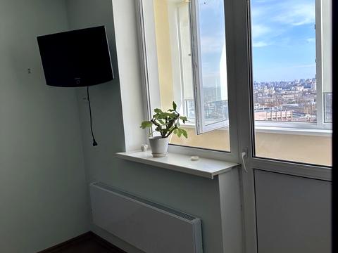 комерційна за адресою Авіаконструктора Ігоря Сікорського вул. (Танкова), 1