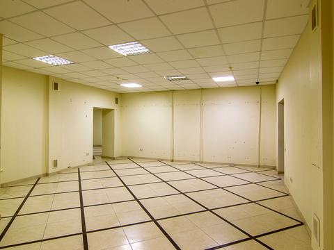 коммерческая по адресу Варненская ул., 7