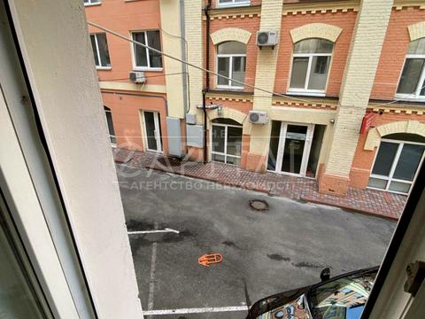 коммерческая по адресу вул. Глибочицька, 17
