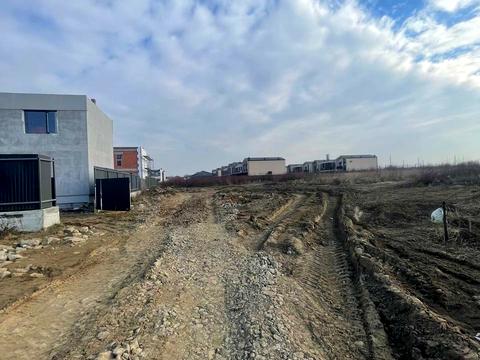 участок по адресу Малинова