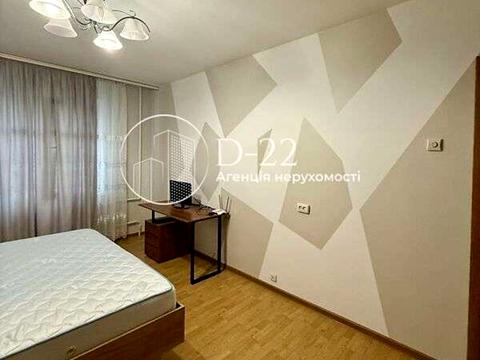 квартира по адресу Ларисы Руденко ул., 3-Б