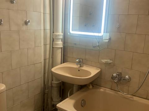 квартира за адресою Калинова вул., 76