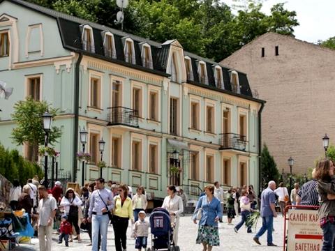 комерційна за адресою Андріївський узвіз, 7-А