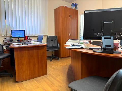 комерційна за адресою Завадського вул., 54