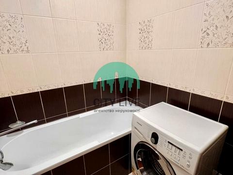 квартира по адресу Степана Бандеры ул., 2
