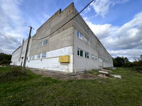 комерційна за адресою Лісова вул. (Пархоменка), 1