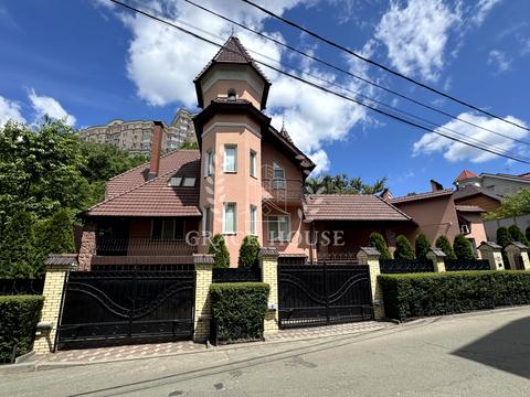будинок за адресою Цимбалів Яр вул.