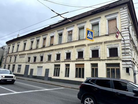 комерційна за адресою Кооперативна вул., 9