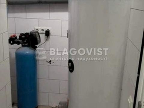 комерційна за адресою Лютеранська вул., 4