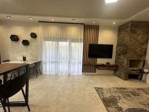 дом по адресу Академическая ул.