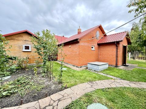 будинок за адресою с. Нові Безрадичі, Гранітна
