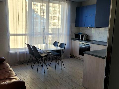 квартира за адресою Родини Крістерів вул., 18