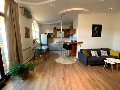 квартира за адресою Хрещатик вул. (Kreschatic), 13