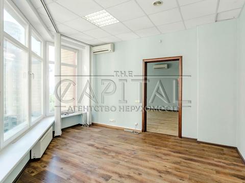 коммерческая по адресу Евгения Коновальца ул. (Щорса), 32-А