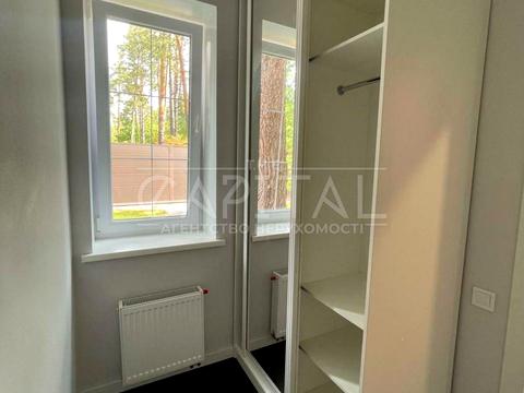 будинок за адресою смт. Козин, Козин