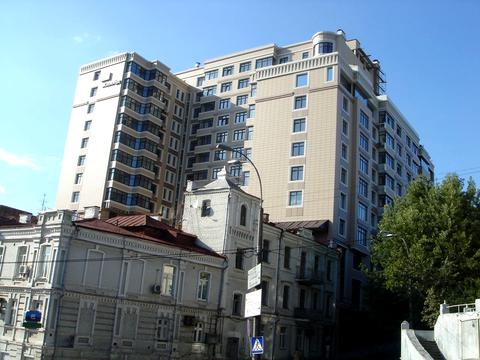 комерційна за адресою Круглоуніверситетська вул., 3-5