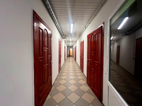 комерційна за адресою Автоливмашівська вул., 2
