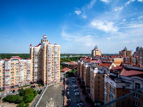 квартира по адресу Владимира Ивасюка просп. (Героїв Сталінграду), 8