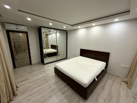 квартира за адресою Левка Лук'яненка вул. (Василя Жуковського), 16, 18, 20, 24