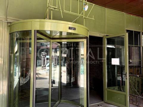 комерційна за адресою Басейна вул., 2А