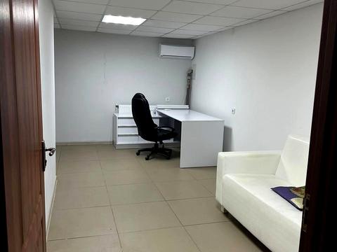 комерційна за адресою Галицька вул., 64в