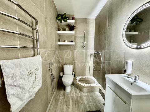 комерційна за адресою Соборності просп. (Возз'єднання), 30