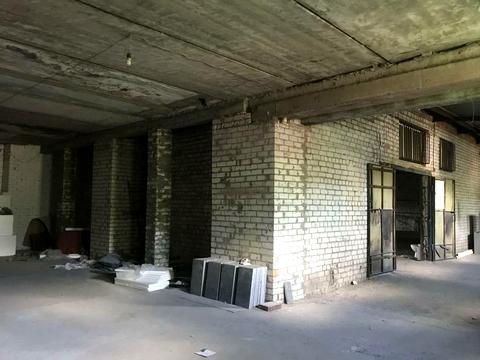 комерційна за адресою Березинська вул., 70