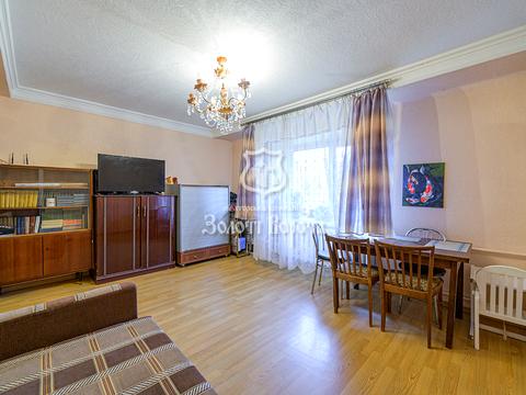 квартира за адресою Русанівський бульв., 10