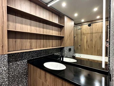 квартира по адресу Молодіжна ул., 5