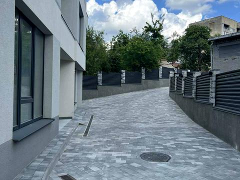 квартира за адресою Любомира Романківа вул. (Червона), 17