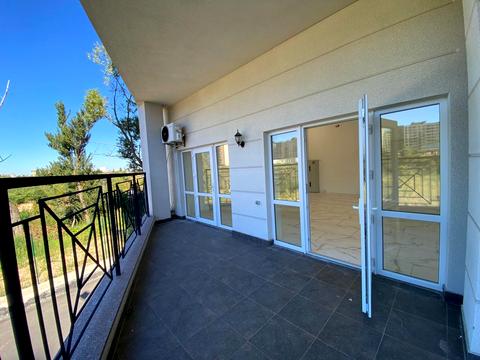 комерційна за адресою Михайла Максимовича вул. (Онуфрія Трутенка), 24-В