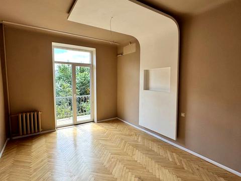 квартира за адресою Академіка Володимира Гнатюка вул. (), 3