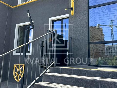 комерційна за адресою Івана Кожедуба вул., 3А