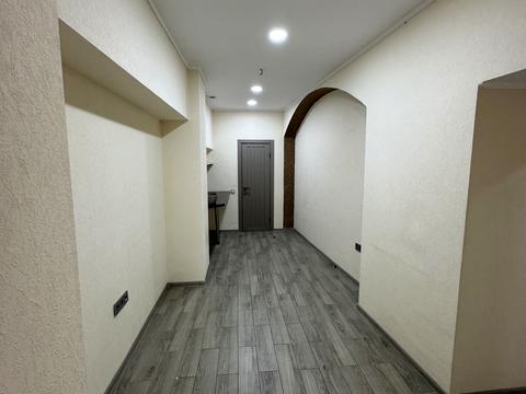 комерційна за адресою Велика Васильківська вул. (Червоноармійська), 25