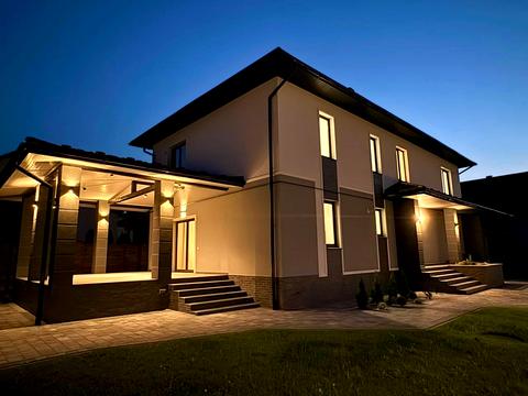 будинок за адресою Помаранчева