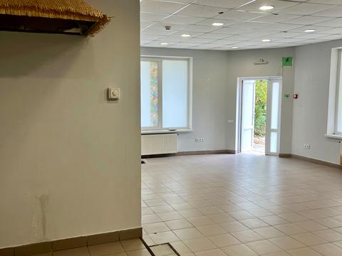 комерційна за адресою Івана Драча вул., 3