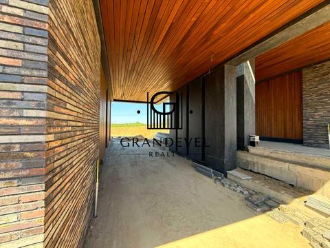 будинок за адресою с. Лісники, Ватутіна пров.