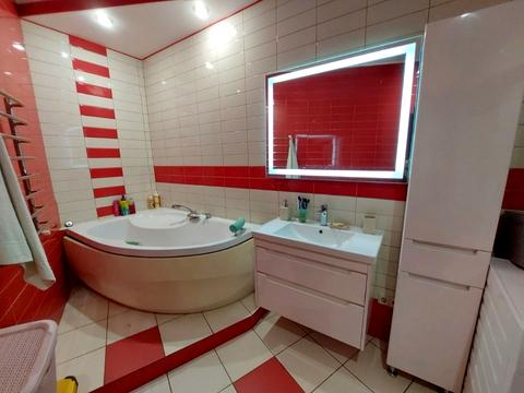 квартира за адресою Анни Ахматової вул., 31